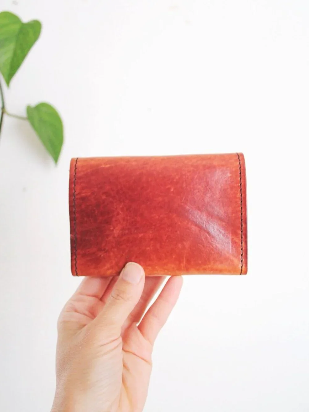 Vintage Hand-Stitched Leather Wallet Trifold Card Coin Case Tan Patina Distresse - Picture 2 of 9